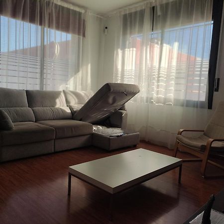 Ap4Us B1 - Apartment For Us - Sightseeing & Beach Near To Barcelona Badalona Exterior photo